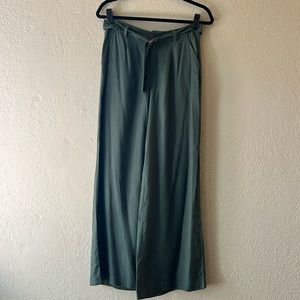 Roxy palazzo pants, size medium.